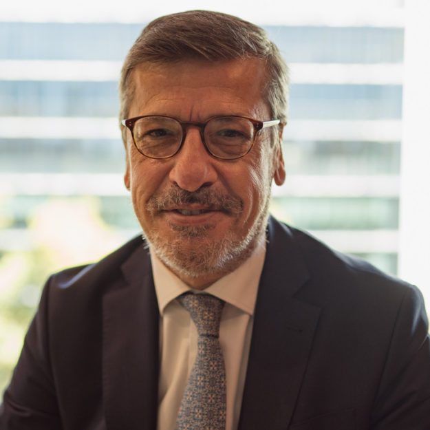 Jordi De Juan Casadevall. Abogado Y Profesor Universitario En La UIC. Foto de Jordi de Juan