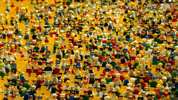 Lego Group Lego Group, la empresa familiar que construye el futuro del juego y la creatividad